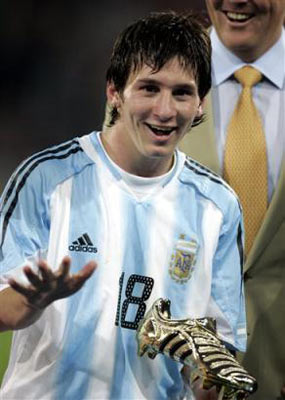 [Messi.jpg]