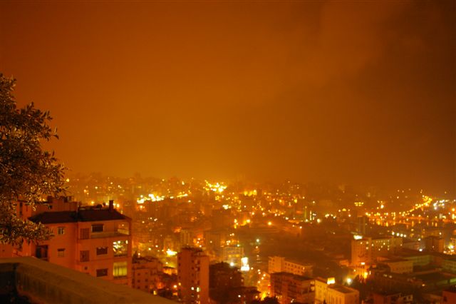 [Beyrouth+burning.JPG]