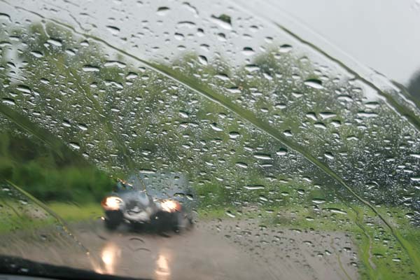 [wet+road.jpg]