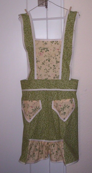 [green+floral+apron.jpg]