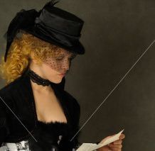 [ist2_1372579_lady_reading_the_letter22.jpg]