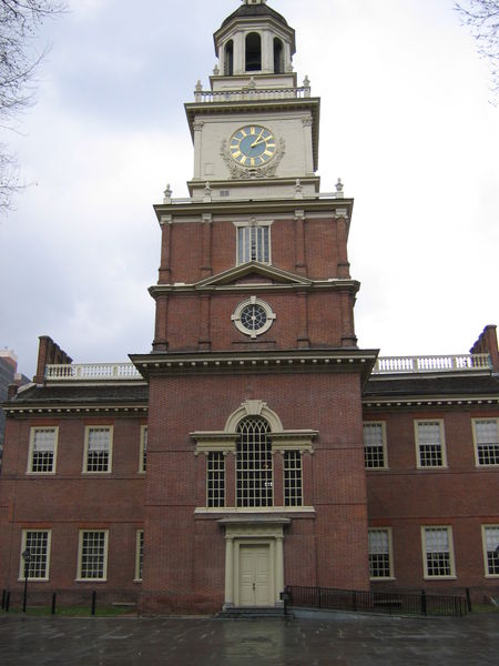 [450px-Independence_hall_1_bs.jpg]