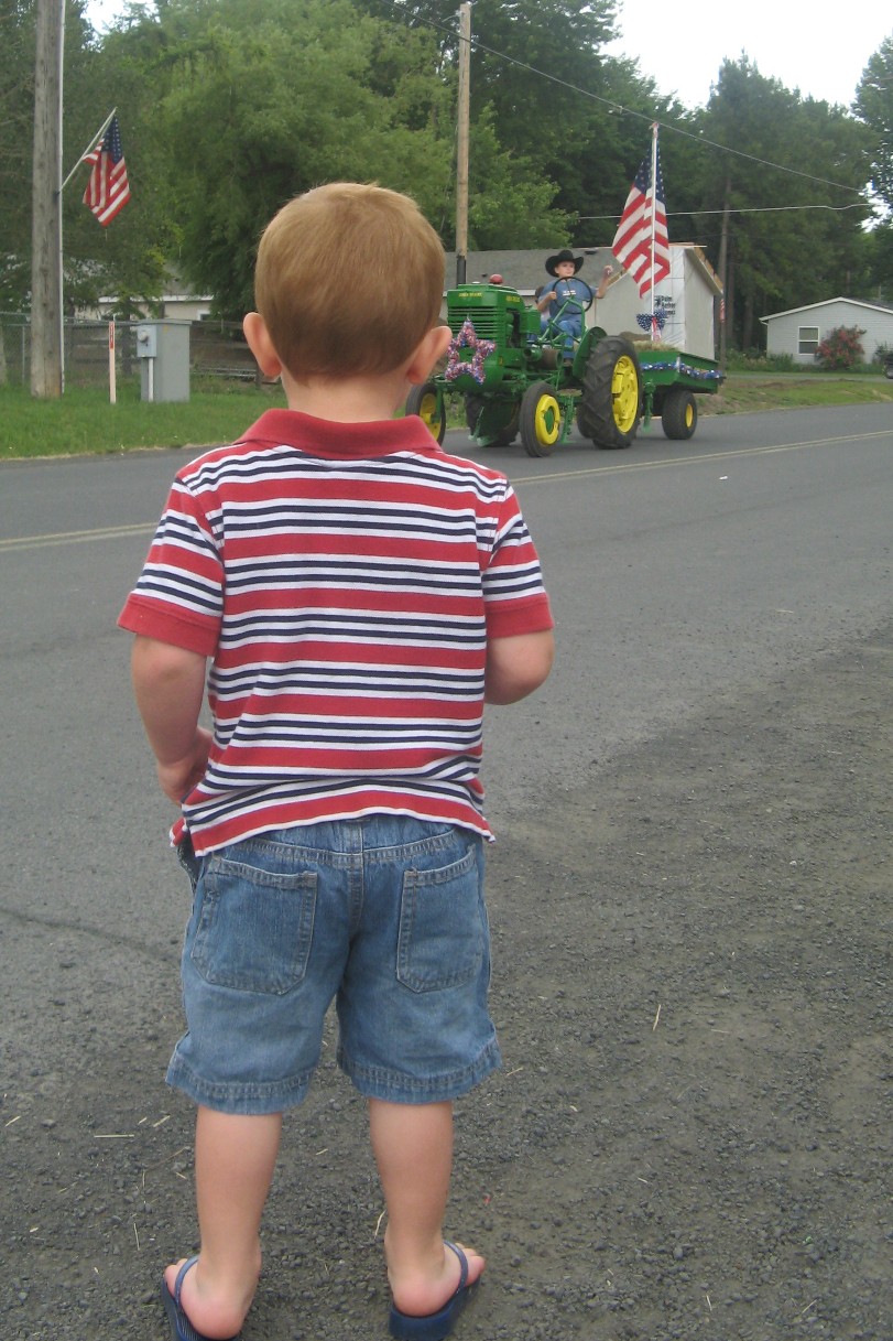 [grant+watches+tractor.jpg]