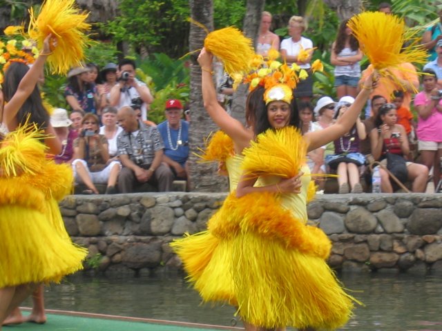 [IMG_3366.jpgPolynesian+Cultural+Center+Canoe+Pageant+O'tahiti.jpg]