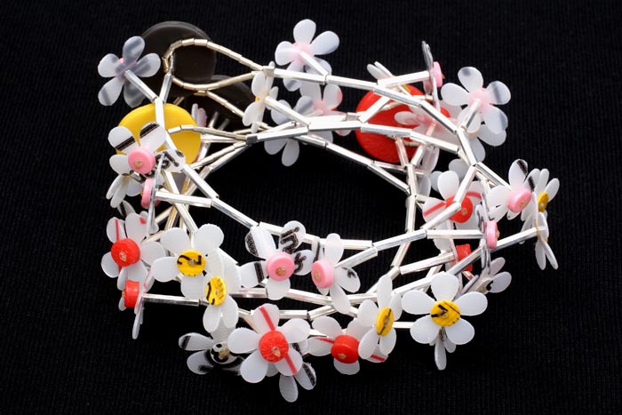 [Daisy+Chain+Bracelets.jpeg]