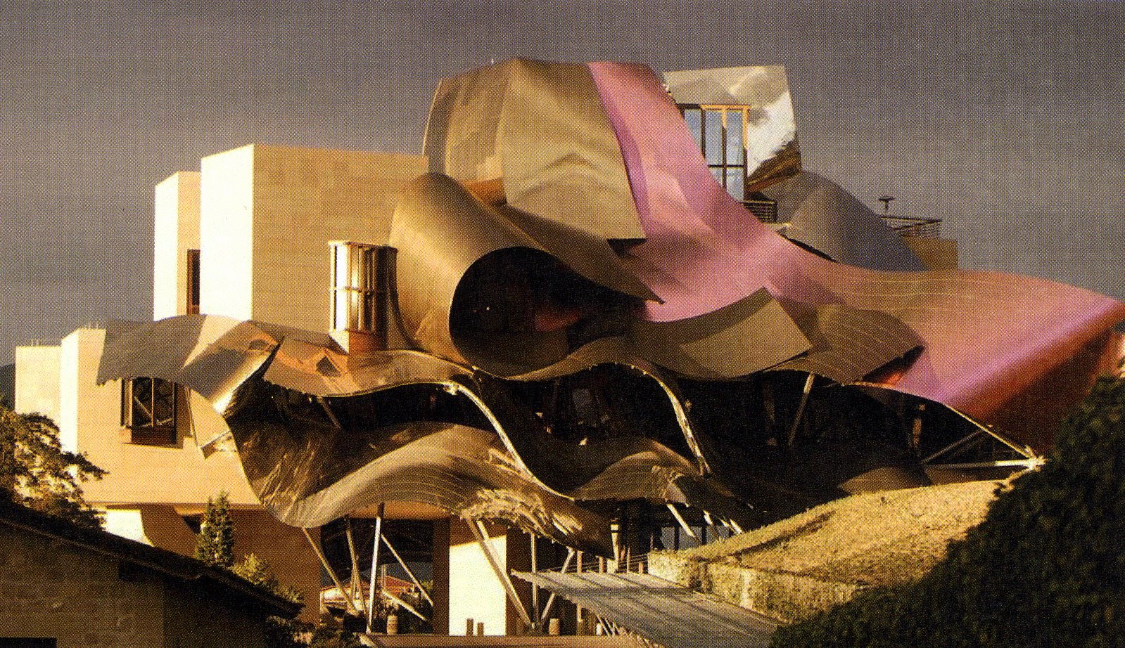 [Frank+Gehry.jpg]