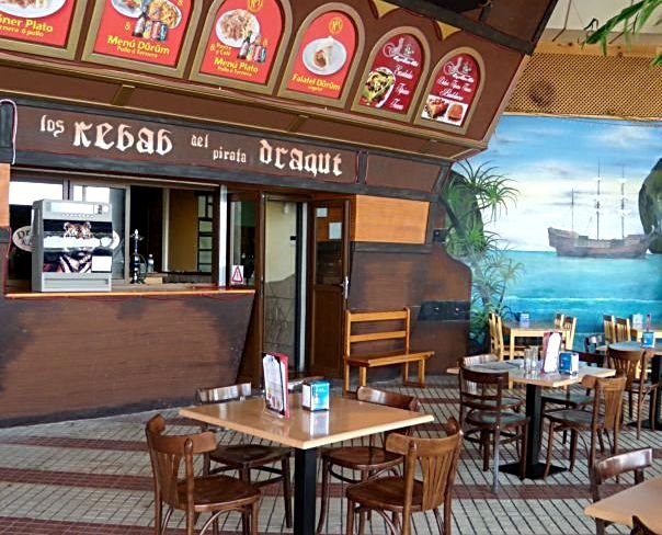 [Pirates+restaurant.jpg]