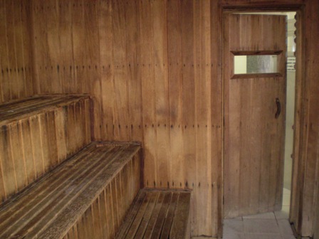 [sauna 001.jpg]