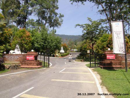 [1.+PC300140+Archaeology+Museum,+Bujang+Valley.jpg]
