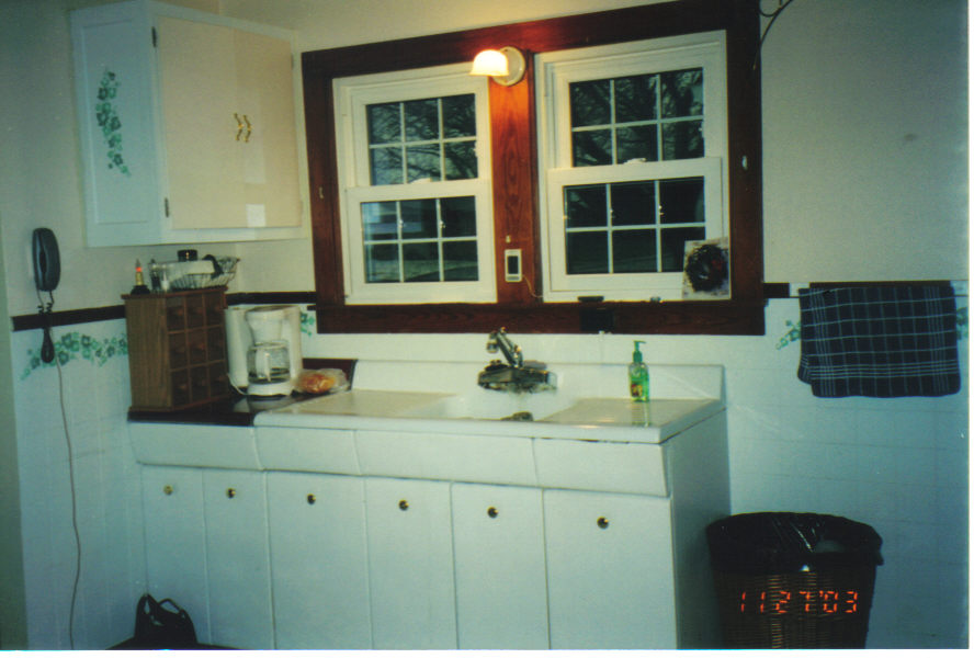 [old+kitchen.jpg]
