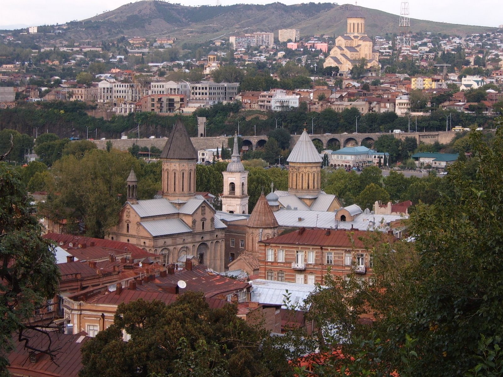 [Central_part_of_Tbilisi.jpg]