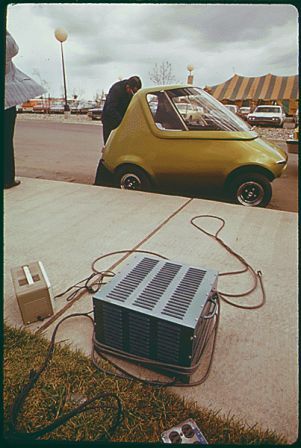 [1973_GM_electric_car.jpg]