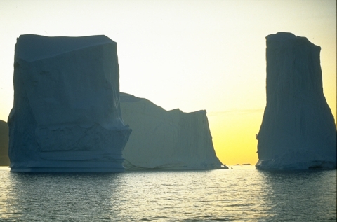 [iceberg-480.jpg]