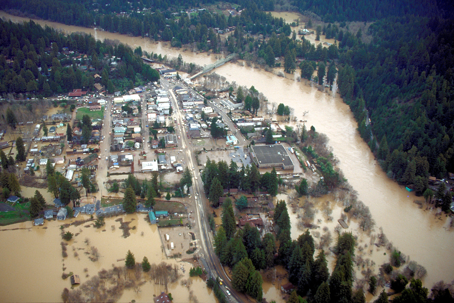 [Guerneville_California_flooding.jpg]