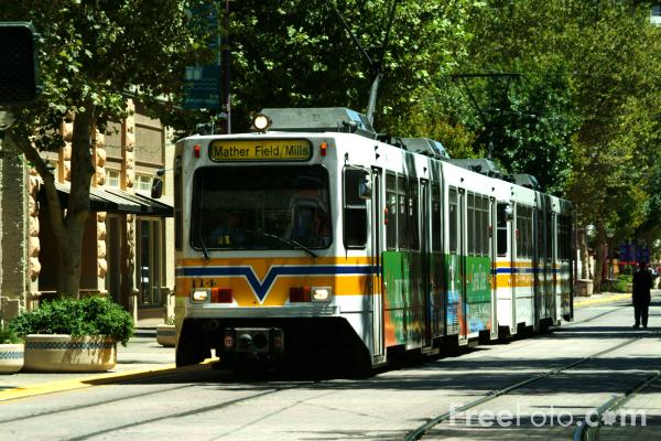 [1219_05_6---Sacramento-Regional-Transit-District--light-rail-system--California-USA_web.jpg]