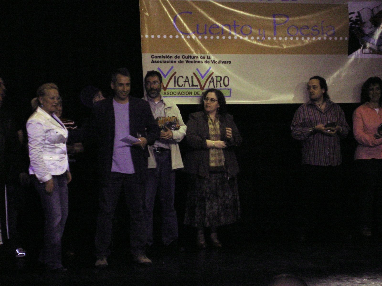 [2007-04-22-Madrid-Vicalvaro-entrega+premios+certamen+literario017.JPG]