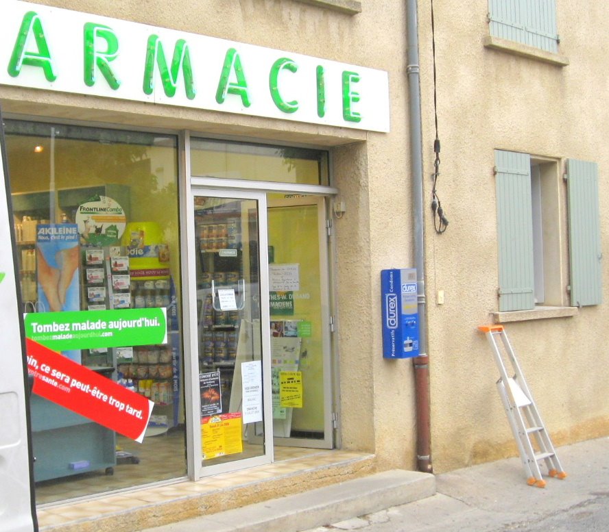 [75+Bize+Pharmacy.JPG]