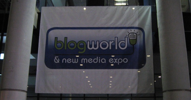 [blogworld+EXPO+-+Lights+Out+Logo+Banner+.JPG]