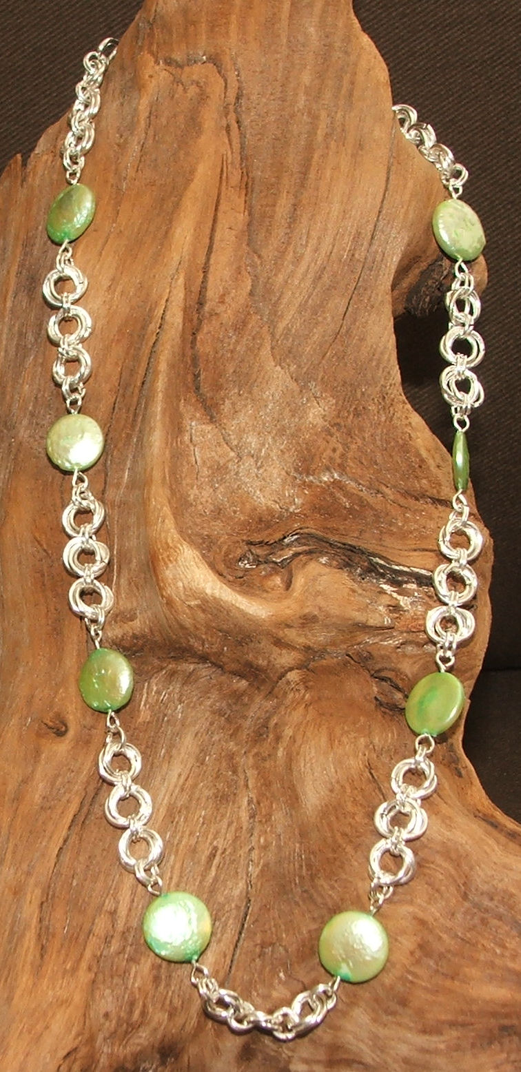 [Lime+pearls+++flower+maille2.jpg]