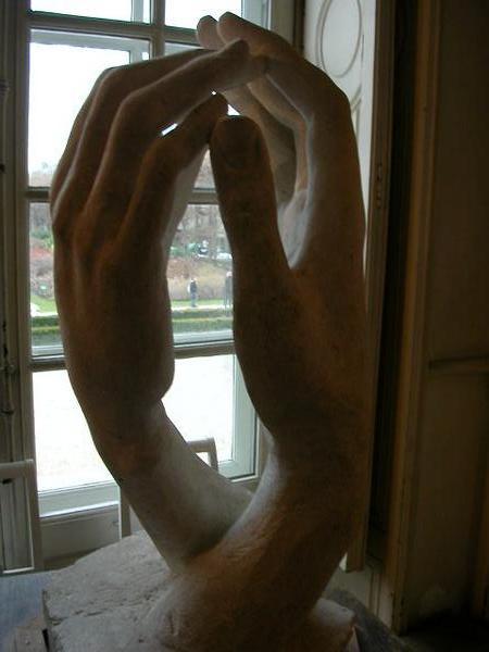 [17092-Rodin-Hands-1.jpg]