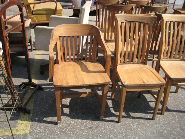 [cadeiras+de+madeira.jpg]