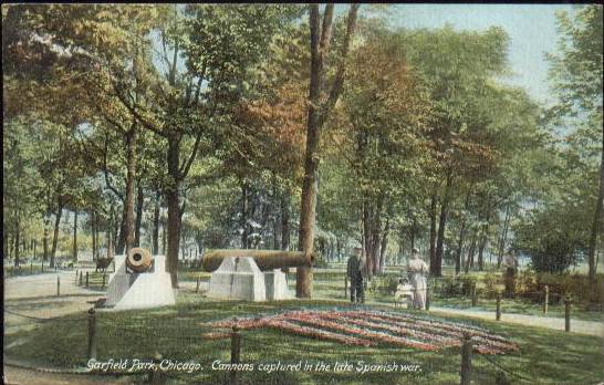 [POSTCARD+-+CHICAGO+-+GARFIELD+PARK+-+SCENE+WITH+SPANISH+WAR+CANNON+-+FAMILY+-+EARLY.jpg]