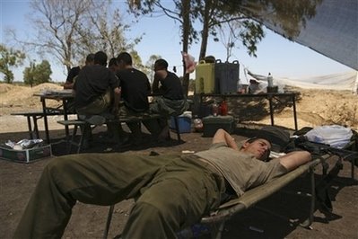 [IDF+sleeping.jpg]