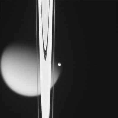 [Titan-Ephemesus-Saturnian+Rings.jpg]