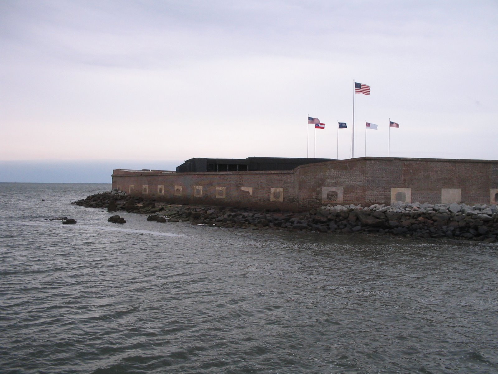 [Fort+Sumter.jpg]