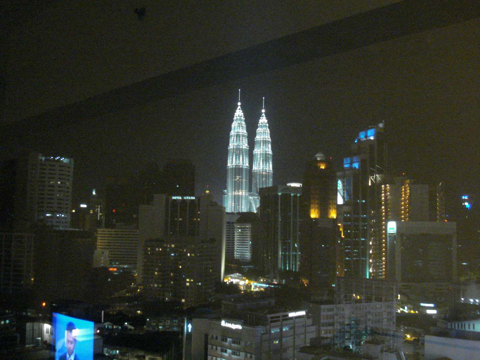 [view+from+the+hotel.JPG]