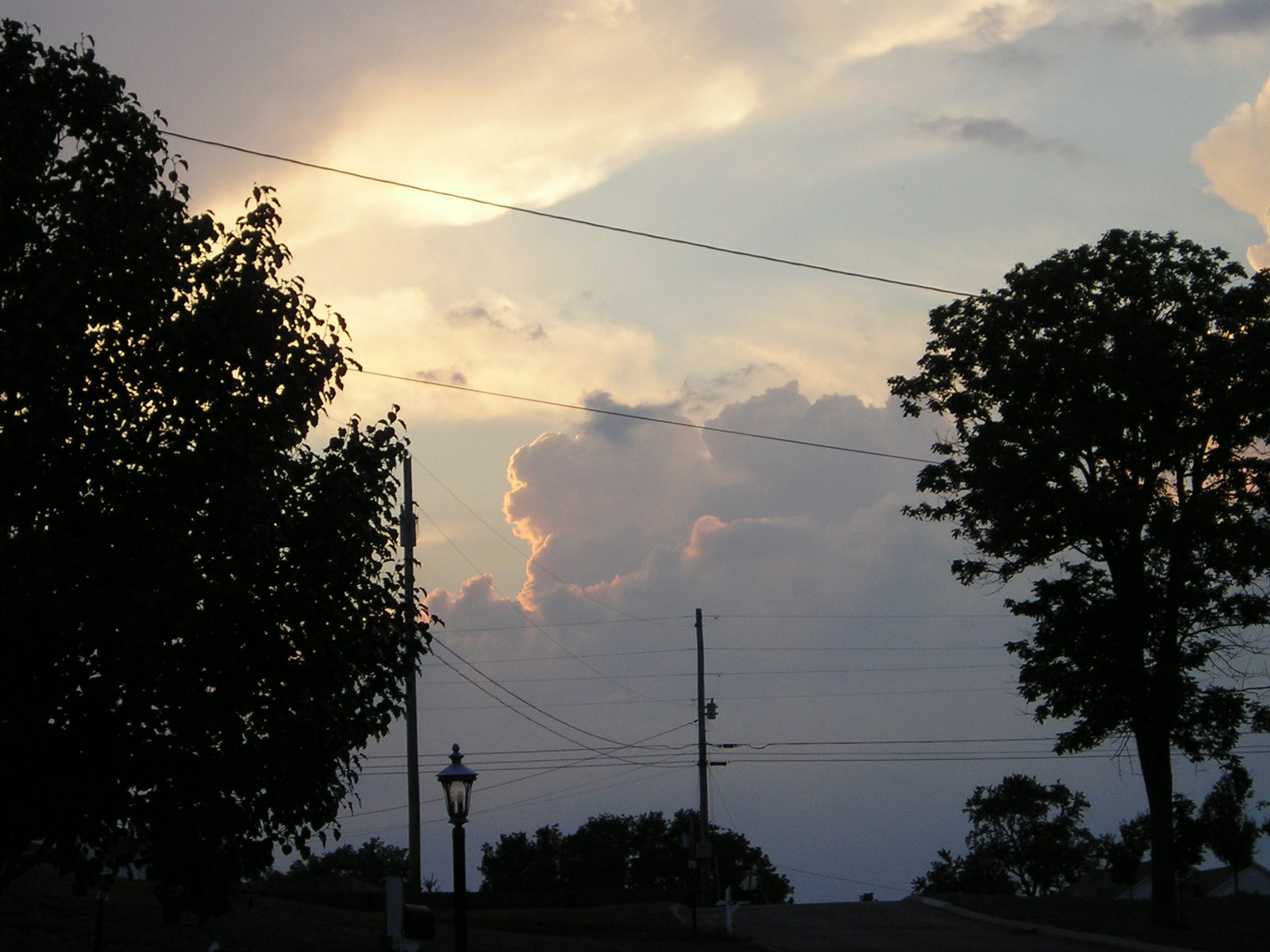 [Clouds+6-2008+003.jpg]