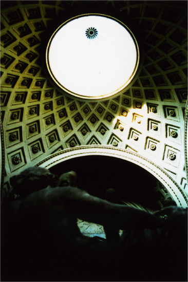 [Eut_20080126_Italie_Rome_musee_Vatican_statue_plafond.jpg]