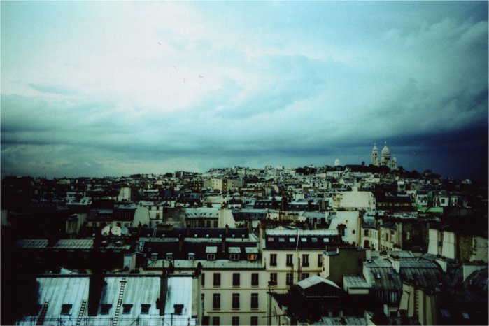[Eut_20080514_Montmartre_sacre_coeur_toits.jpg]