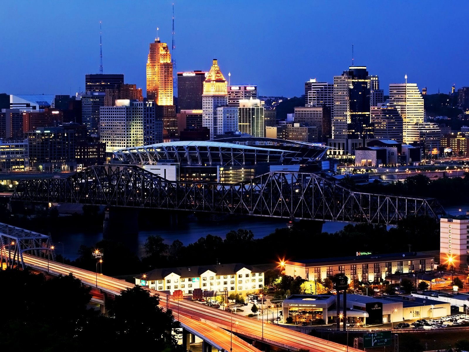 [Cincinnati+Skyline.jpg]