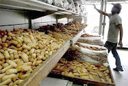 Fresh bread at a Jerusalem bakery during Pesach is reason for hundreds of Haredi protesters
