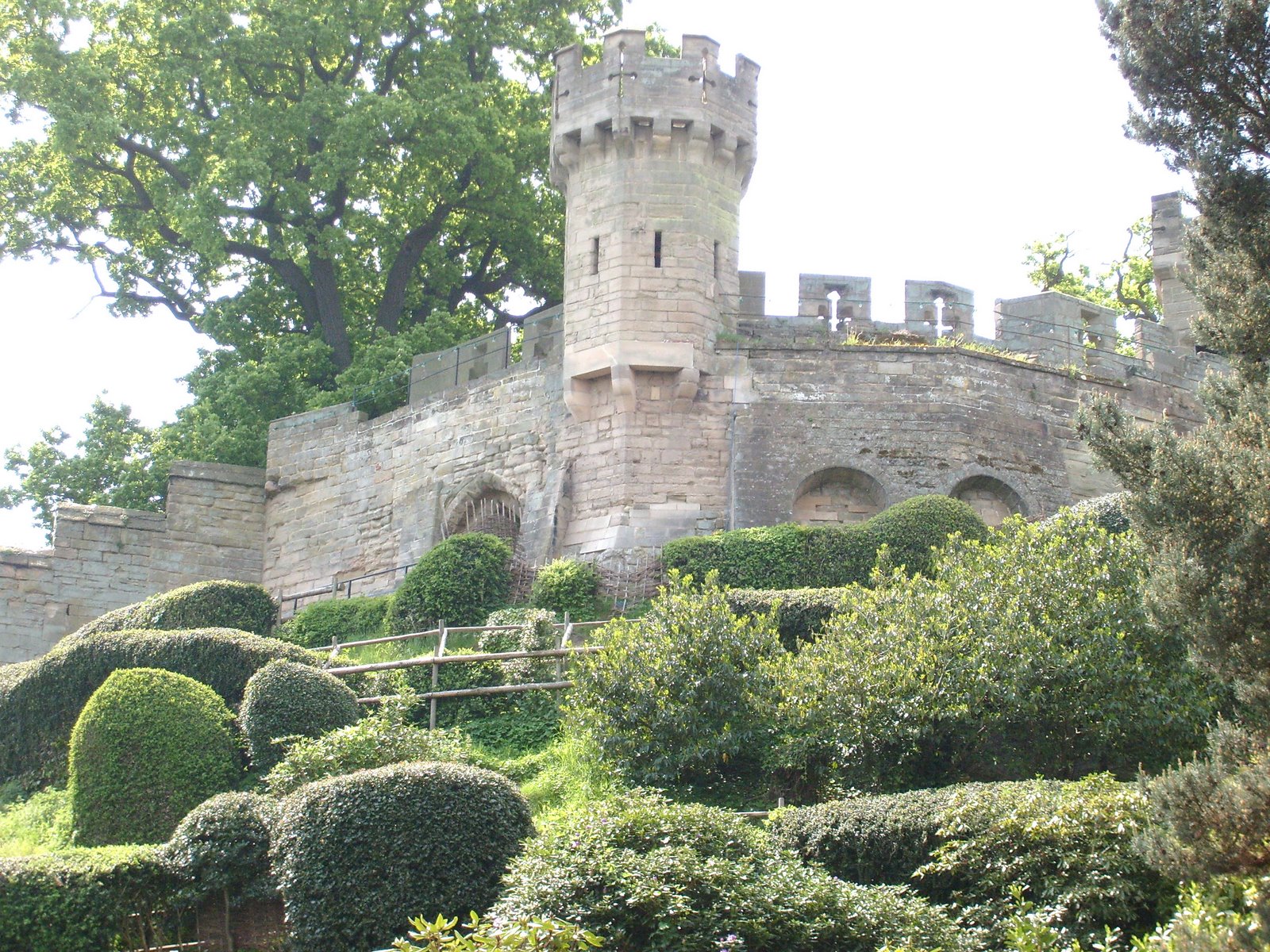 [xx-12-May-Warwick-Castle.jpg]