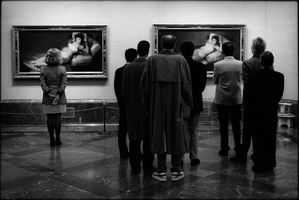 [Spain,+Madrid,+Museo+del+Prado,+1995,+by+Elliot+Erwitt.jpg]