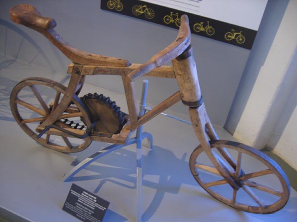[wooden+bike.jpg]