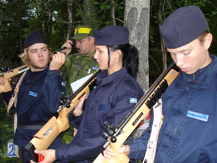 [swedish+military+girls017.jpg]