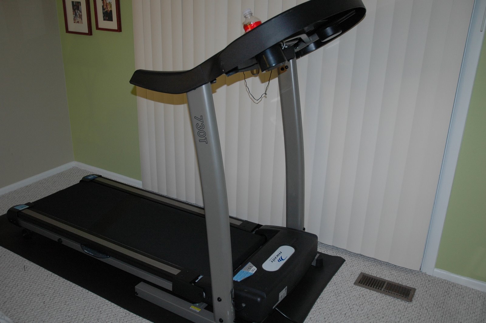 [treadmill.JPG]
