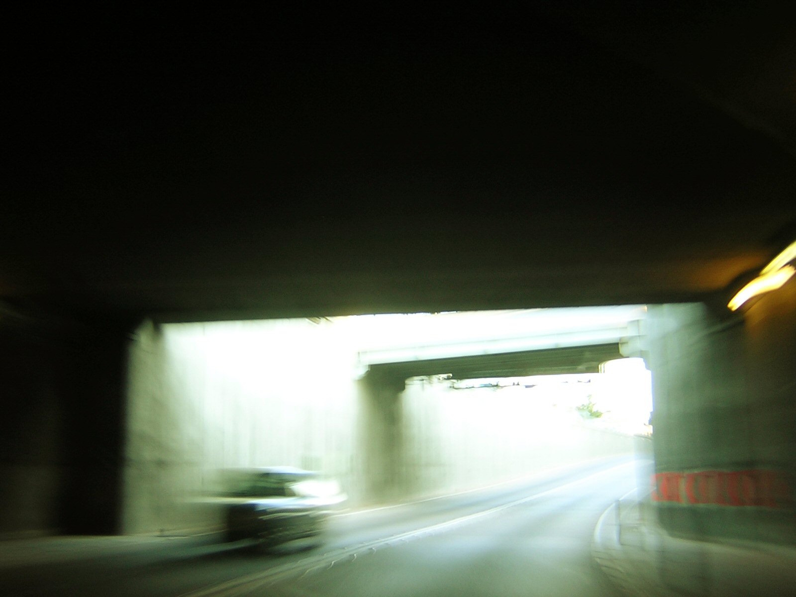 [tunel2.jpg]