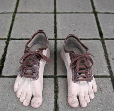 [Nike_human_shoes2.jpg]