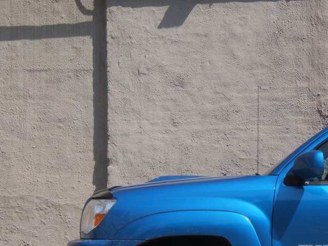 [Wall+&+Blue+Car.jpg]