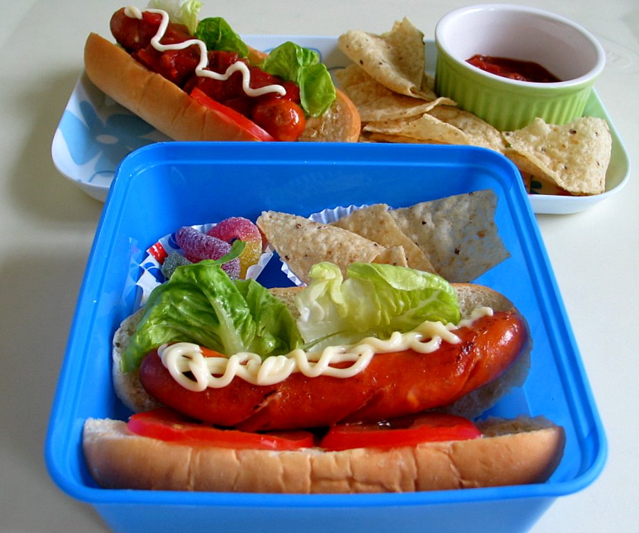 [hotdog+set1.jpg]