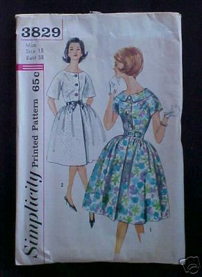 [1950s+pattern+button+dress.jpg]