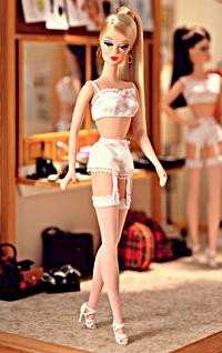 [lingerie+barbie+blonde.jpg]