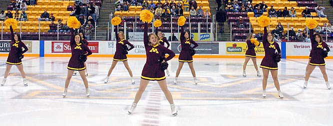 [Minnesota+Hockey+Cheerleaders.jpg]