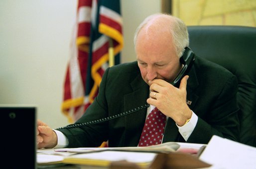 [Dick_Cheney_at_a_desk.jpg]