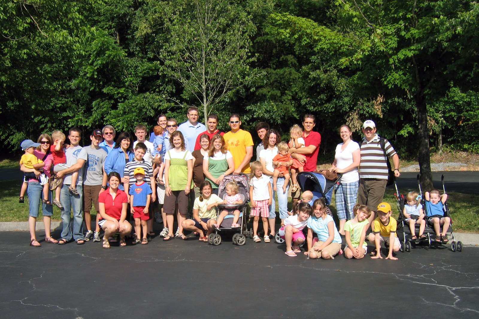 [Family+Trip+to+Dollywood+2008.jpg]