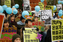 [Seoul+demonstration+2005.jpg]